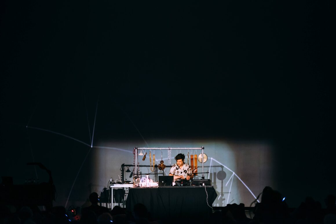 La dialectique de la proximité © Caroline Campeau