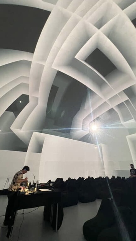 La dialectique de la proximité © Caroline Campeau